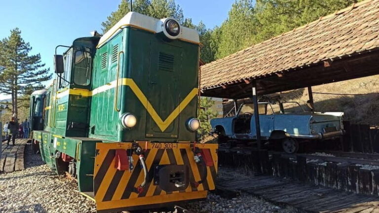 West of Belgrade: Woodentown, argan 8 train & Drina River - Value for Money and Practical Tips