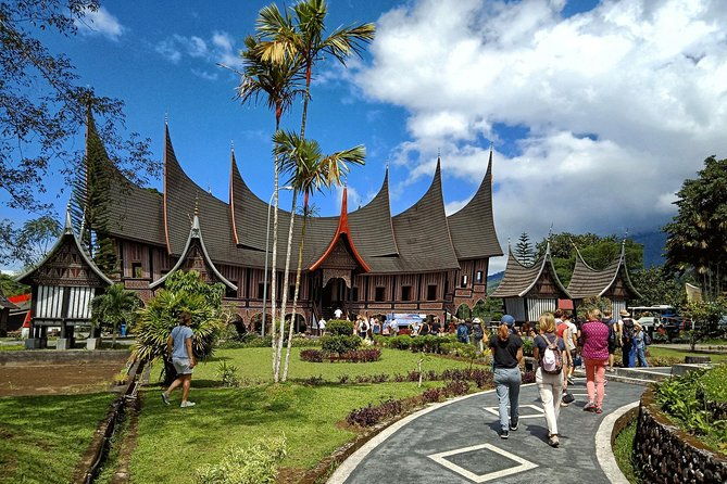 West Sumatra Cultural Tour With Accommodation 4 Days 3 Nights - Key Points