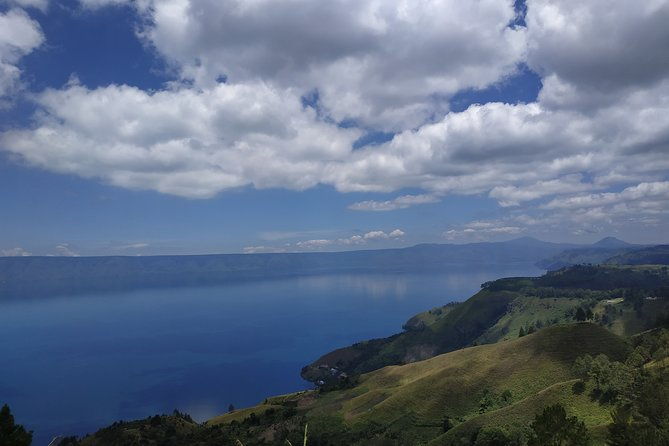 Wonderful 7 Days North Sumatra Tour (Include: 2 Days 1 Night Jungle Trekking) - Exploring the Wonder of North Sumatra: A 7-Day Adventure
