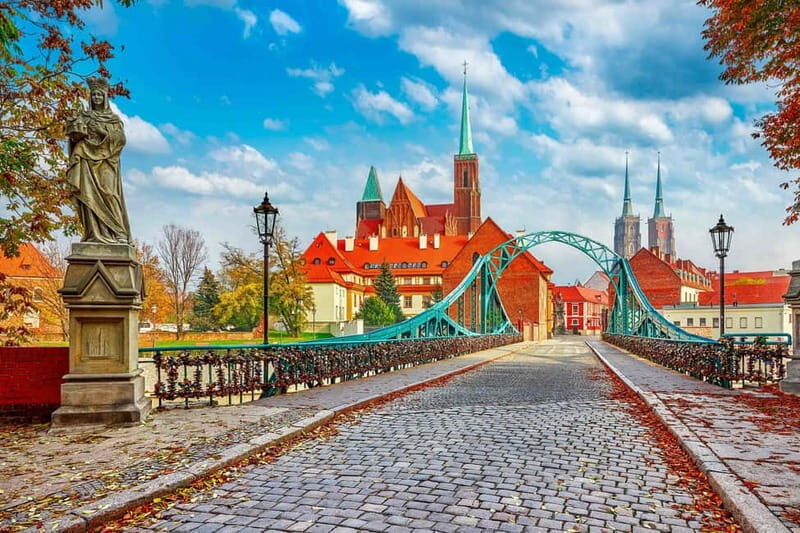 Wroclaw: 3-Hour City WalkingTour with University & Cathedral - Practical Details: What to Expect and Tips