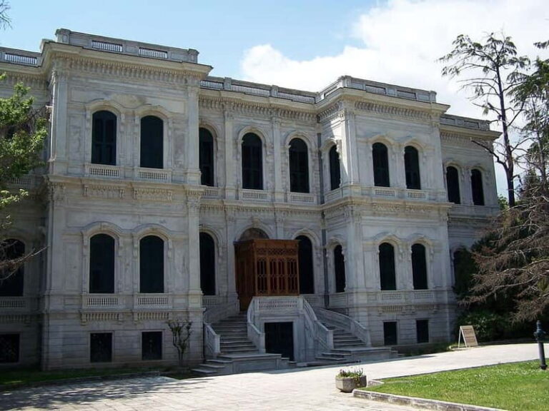 Yildiz Palace Skip the Ticket Line Entry - The Architectural and Interior Charm