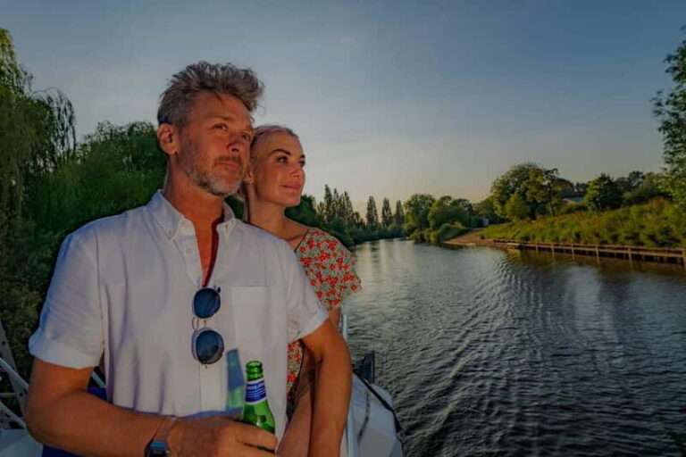 York: Evening Cruise With Strawberries & Cream + Drink - The Itinerary in Detail