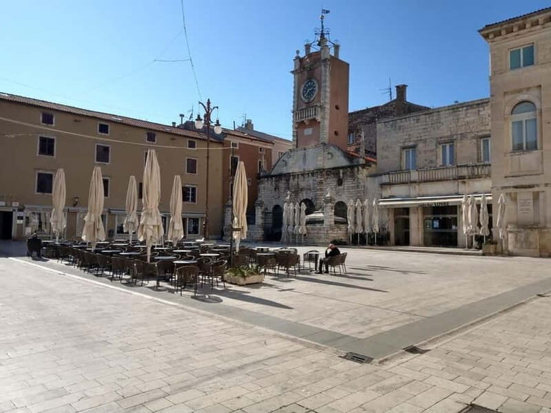 Zadar: City Highlights Walking Tour in Polish - A Walk Through History