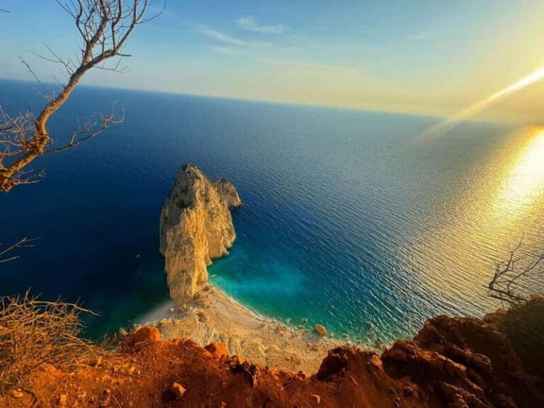 Zakynthos: Chinese Tour with Hotel Departure from Athens - The Sum Up