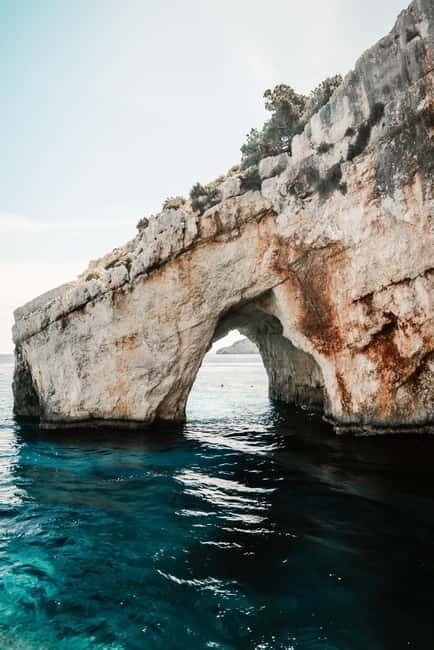 Zakynthos: Shipwreck, Blue Caves and Highlights Tour - The Experience from the Traveler’s Perspective