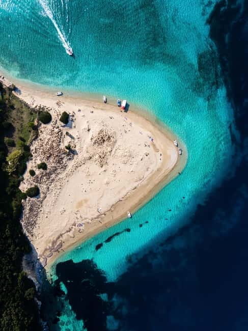 Zante Private Boat: Marathonisi, Keri Caves, Mizitres (max5) - The Experience in Practice