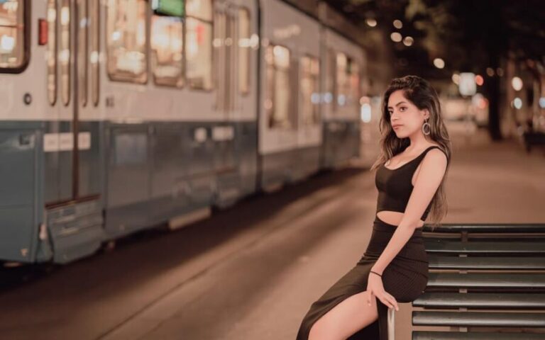 Zurich: 30 Minutes Professional Night Photoshoot - Who Will Love This Experience?