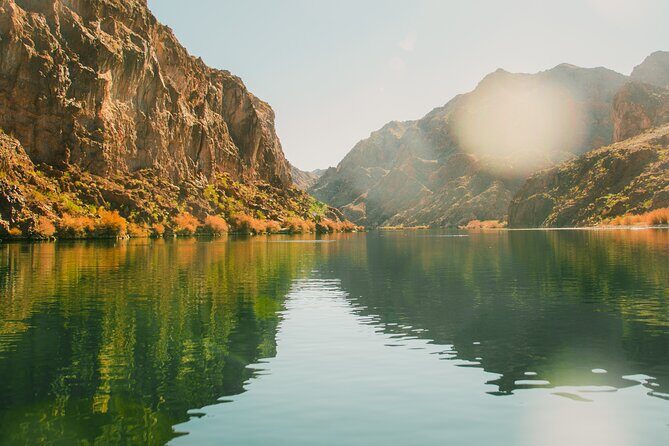 4-Hour Kayak Deluxe Tour in Emerald Cave with Catered Lunch - The Experience: Scenic Views and Unique Moments