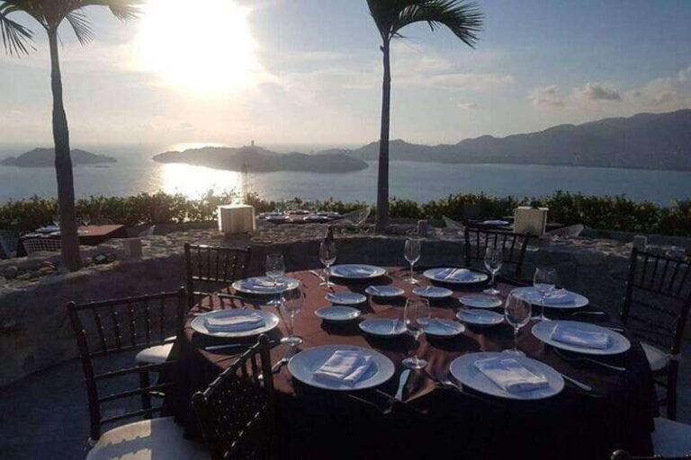 -Acapulco: Bella Vista Dinner with Drinks and Cliff Diving - Who Would Love This Tour?