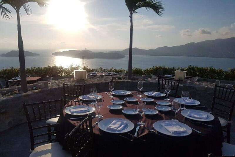 -Acapulco: Bella Vista Dinner with Drinks and Cliff Diving - Who Would Love This Tour?