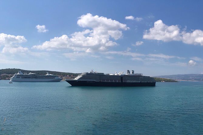 Airport and Seaport Transfers - What to Expect During Your Transfer