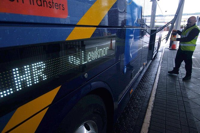 Airport Coach Service from Heathrow to Oxford - The Real Traveler Experience