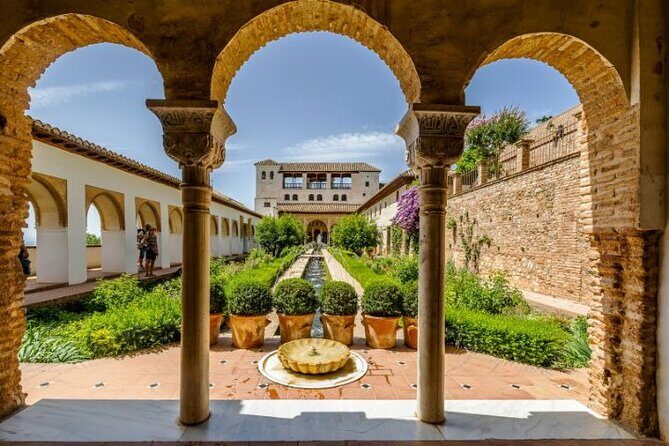 Alhambra: tour with Nasrid Palaces. Admission not included - Practical Details and Tips for Making the Most of Your Tour