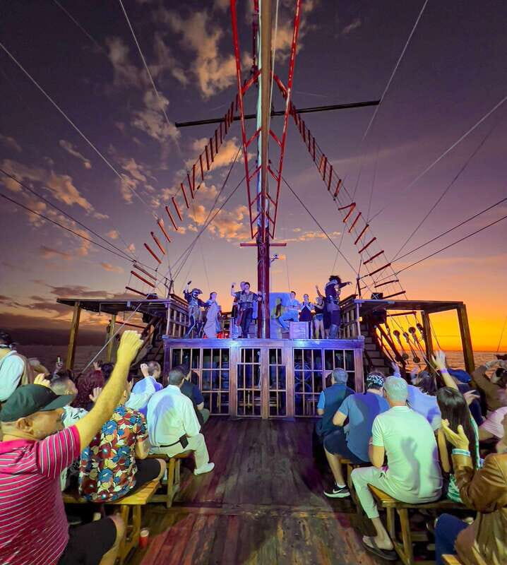 Amazing Pirate Show in Puerto Vallarta +Dinner and Open Bar - The Food & Beverage Experience