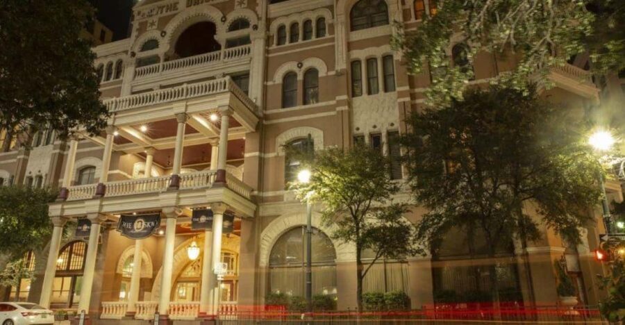 Austins Spirits & Spirits Haunted Pub Crawl