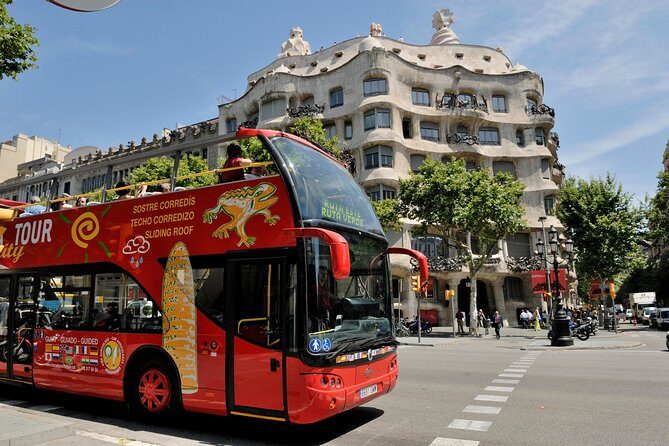 Barcelona City Tour Hop-On Hop-Off with Optional Boat - The Highlights and How They Add Value