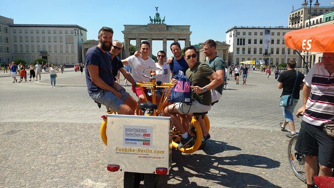 Berlin : Guided Private Sightseeing Tours with Funbikes, Teambikes - FAQ
