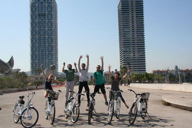 Best of Barcelona Highlights Bike Tour in Small-Group or Private tour - What’s Included and Not?