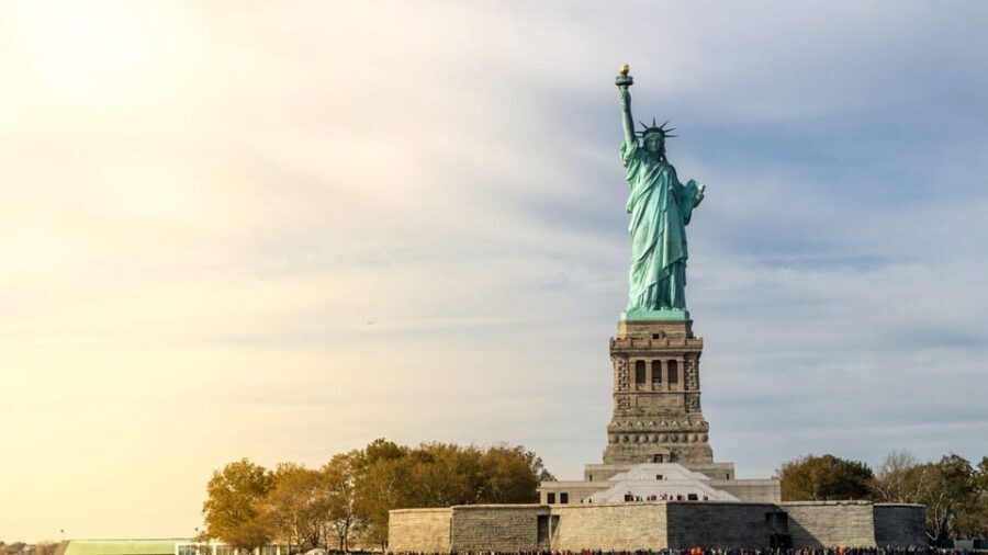 Best of New York City: Private Walking Tour with Local - Exploring the Tour: A Detailed Breakdown