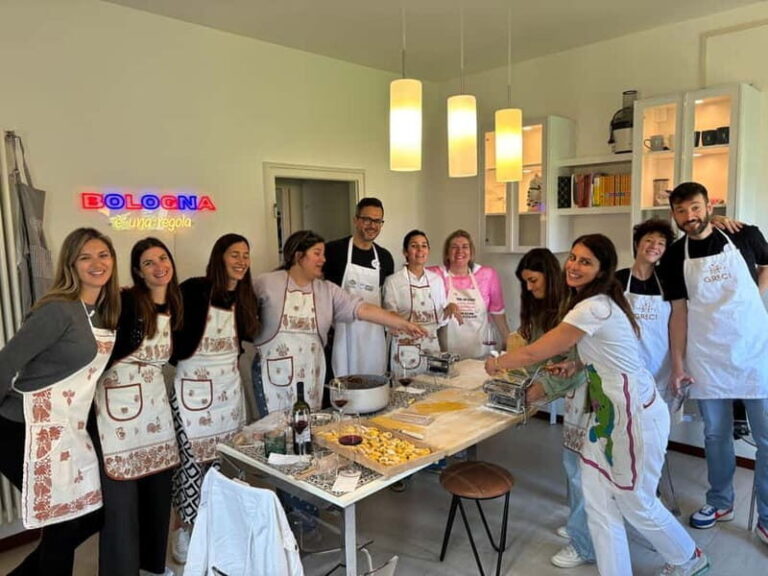 Bologna on the plate : grandma's recipes and secrets - Why This Tour Offers Value