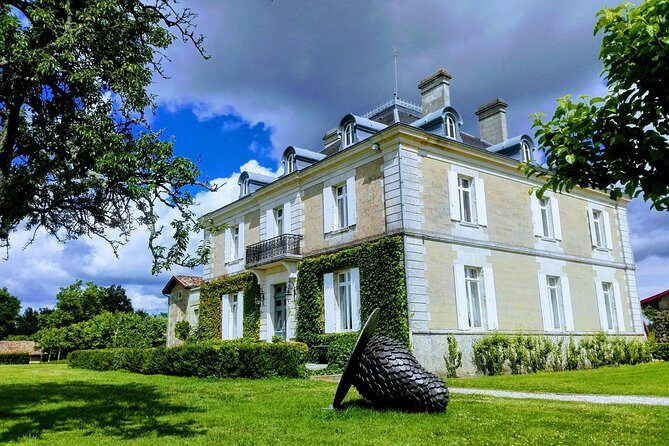 BORDEAUX region UNCORKED - Private Premium Enological Adventure - What Makes This Tour Stand Out?