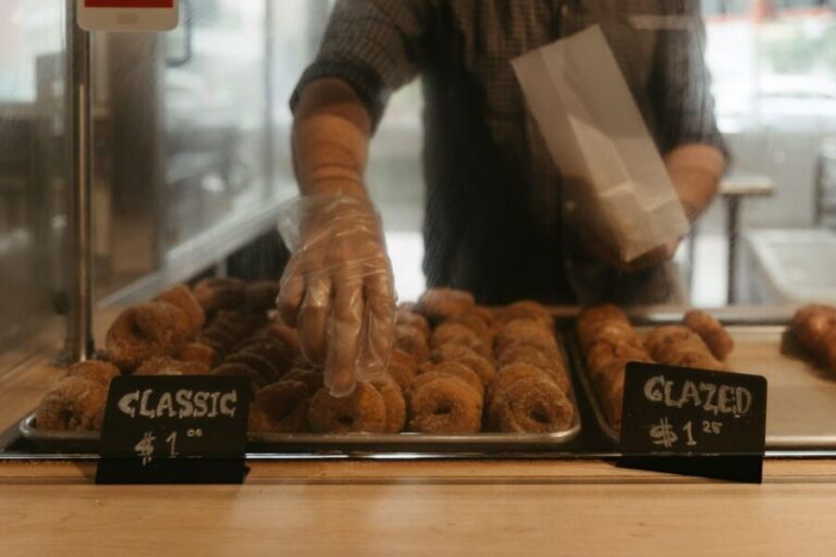 Boston: Ultimate Historic Food & Drink Tour - Detailed Breakdown of the Itinerary
