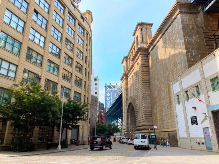 Brooklyn; Historic Brooklyn Heights & trendy DUMBO - A Practical Guide to Your Brooklyn Heights & DUMBO Tour