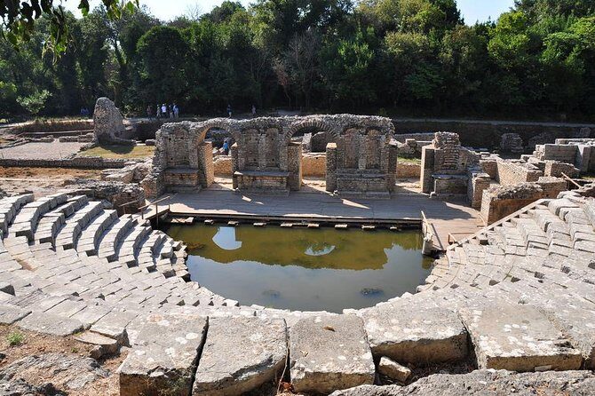 Butrint, Ksamil, Blue Eye, Lekuresi Castle. All-in-one daytrip. - Transportation and Group Size