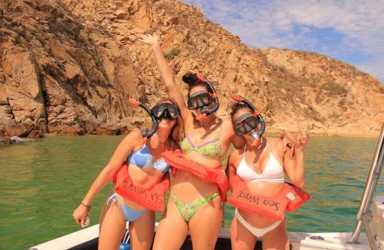 Cabo Private Yacht Charter  Local Dishes, Drinks & Music - Exploring the Los Cabos Waters