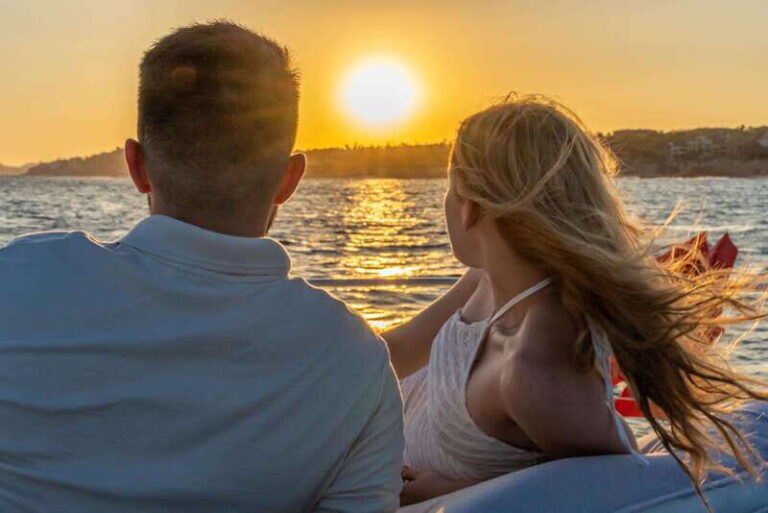 Cabo San Lucas: Luxury Yacht Cruise - Who Would Love This Experience?