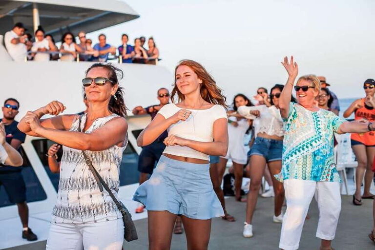 Cabo San Lucas: Sunset Dinner Cruise - How Good Is the Value?