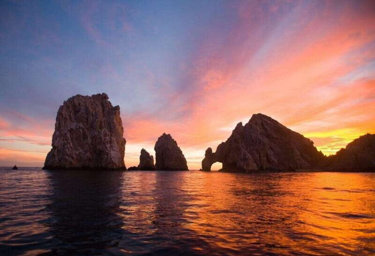 Cabo Sunset Arch Private Yacht Tour plus Dinner and Drinks - What to Expect on the Cabo Sunset Arch Private Yacht Tour