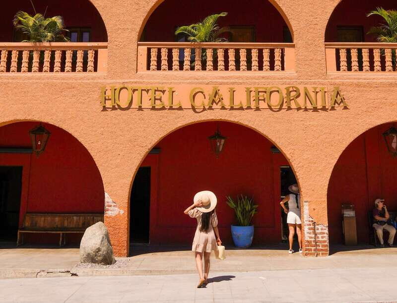 Cabo: Todo Santos Tour with Camel Ranch, Tequila and Lunch - Art, Culture, and Craftsmanship