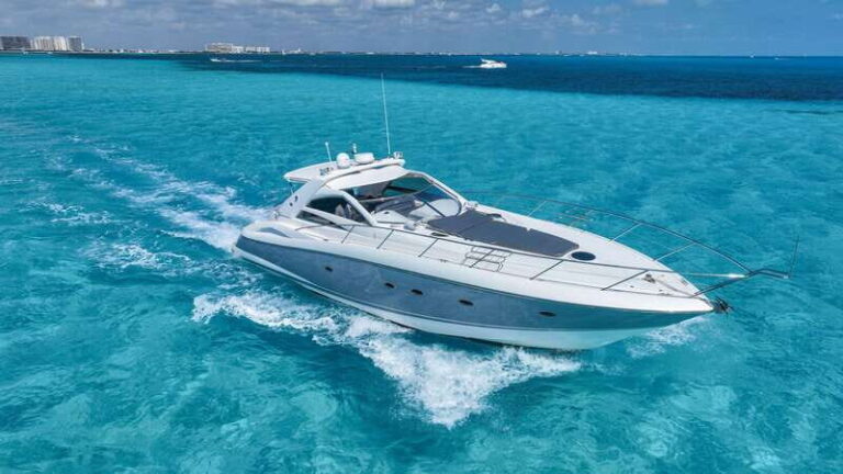 Cancun: 52-Foot Yacht Rental - Who Would Love This Experience?