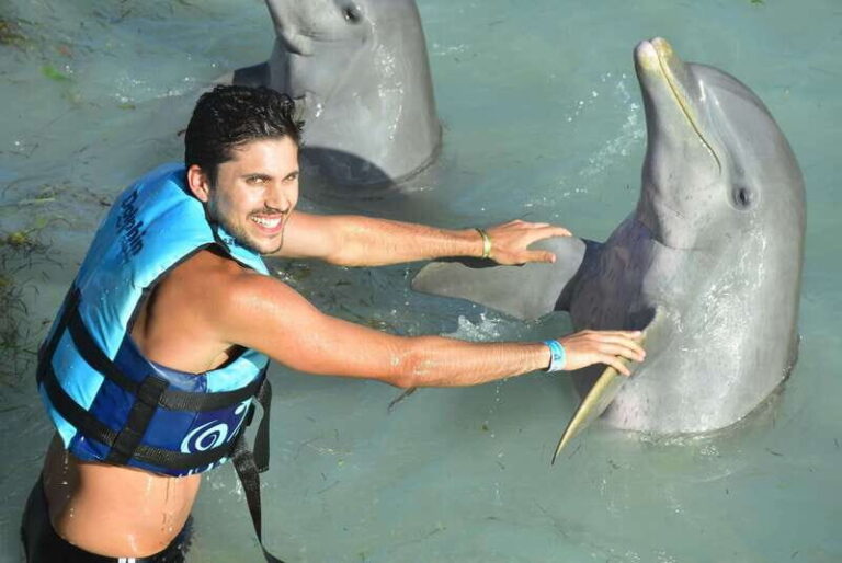 Cancun: Dolphin Encounter on Isla Mujeres and Garrafon Park - Marine Encounters and Water Activities