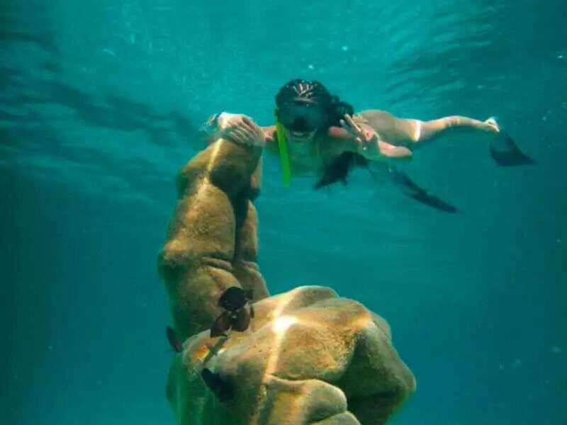 Cancun: Half Day Private Catamaran with Snorkeling. 25 guest - The Itinerary and What to Expect