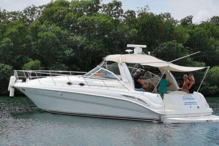 Cancun: Private Yacht Tour to Isla Mujeres with Snorkeling - The Experience in Detail