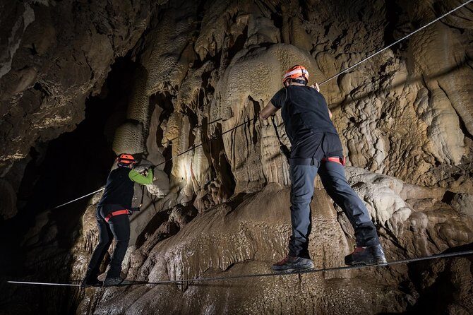 Caving adventure at the Caves of Equi Alpi Apuane - An In-Depth Look at the Caving Adventure at Equi Alpi Apuane