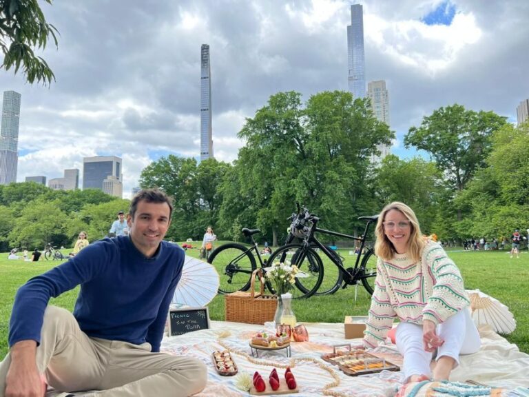 Central Park, NYC: Private Bike Tour and Luxurious Picnic - Detailed Itinerary Breakdown