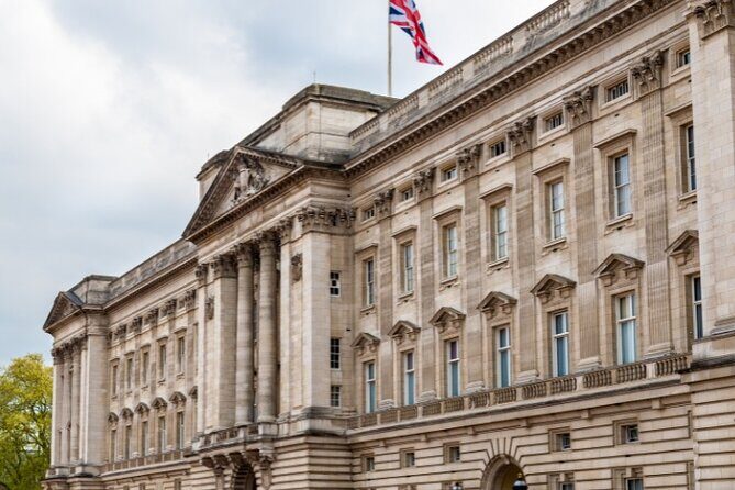 Changing of the Guard & Royal London Small-Group Walking Tour - What’s Included & What’s Not