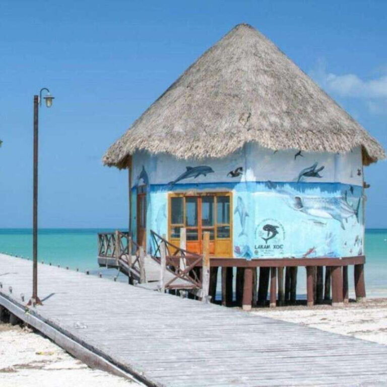 Chichen Itza: Valladolid, Cenote & Lunch - Valladolid: Colorful Colonial Charm and a Tasty Lunch