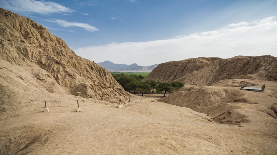 Chiclayo: Tomb of the Lord of Sipan and Site Museum Day Tour - Visiting Huaca Rajada: The Tomb of the Lord of Sipán