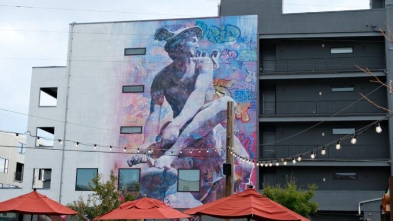 Dark Side of Denver  RiNos True Crime and Murals Tour - The Guide: Knowledge and Engagement