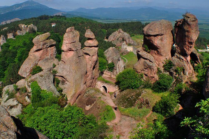 Day tour to the Natural wonders Belogradchik Rocks & Venetsa cave - Transportation, Group Size, and Timing