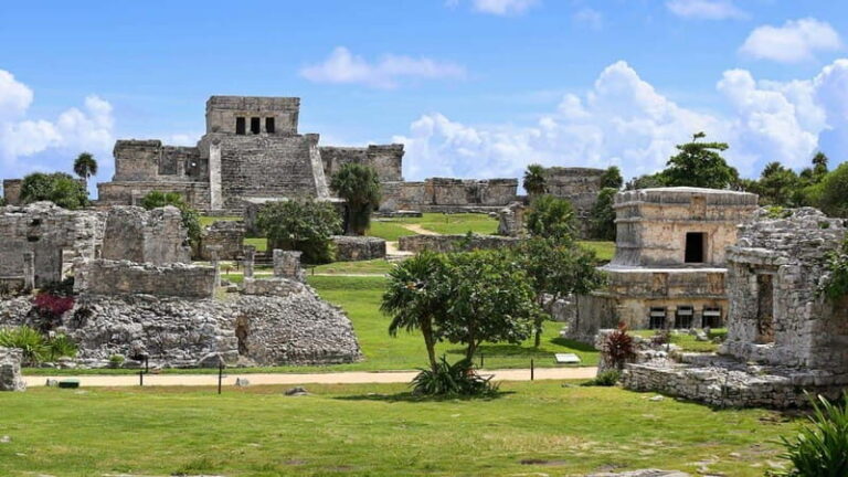 Desde Mérida: Tulum & Laguna de Kaan Luum - Kaan Luum Lagoon: A Hidden Gem of the Biosphere