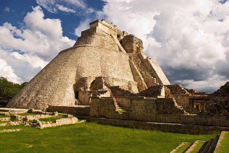 Desde Merida: Uxmal and Hacienda Mucuyché Full-Day Tour - Hacienda Mucuyché and the Cenotes