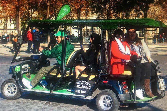 Discover Paris in electric golf carts - An In-Depth Look at the Tour