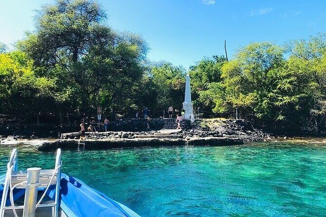 Dolphin, Sea Cave & Captain Cook Snorkel Combo in Kealakekua Bay - The Experience: What Sets It Apart