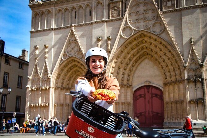 E-bike Tour by ComhiC - The Highlights - 3h - Who Should Consider This Tour?