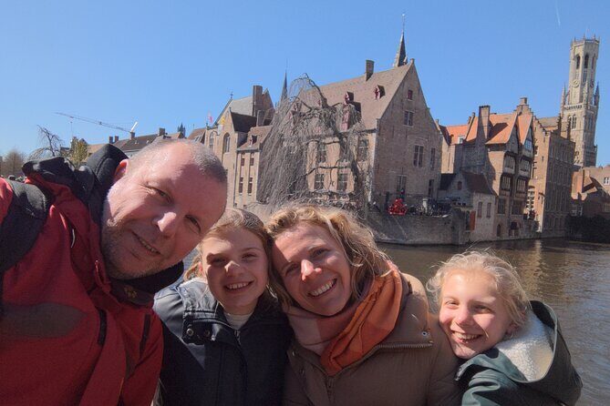 e-Scavenger hunt Bruges: Explore the city at your own pace - Highlights of the Tour